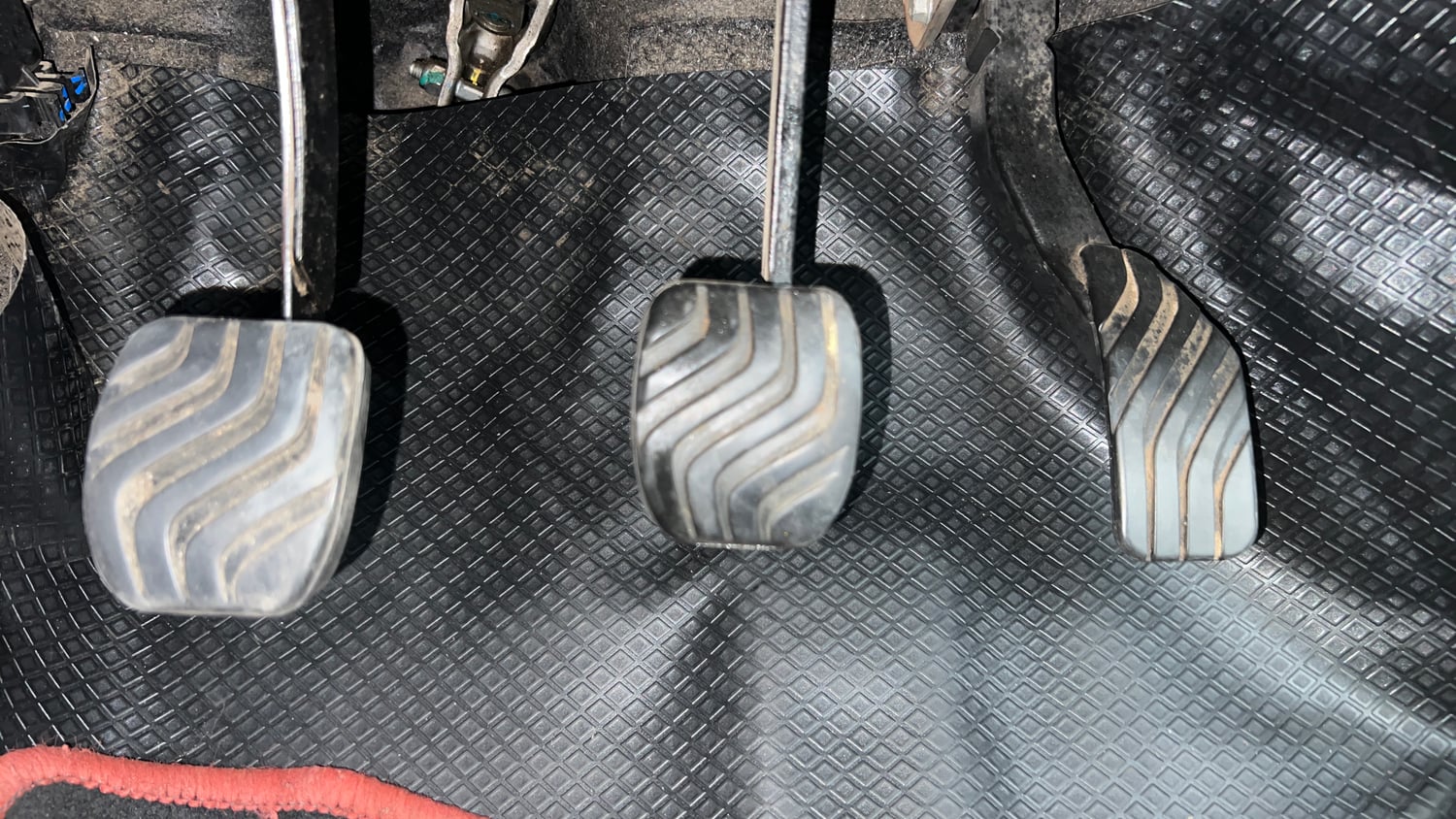 Used 2024 Renault Kwid RXT 1.0L Petrol Manual interior PEDALS VIEW