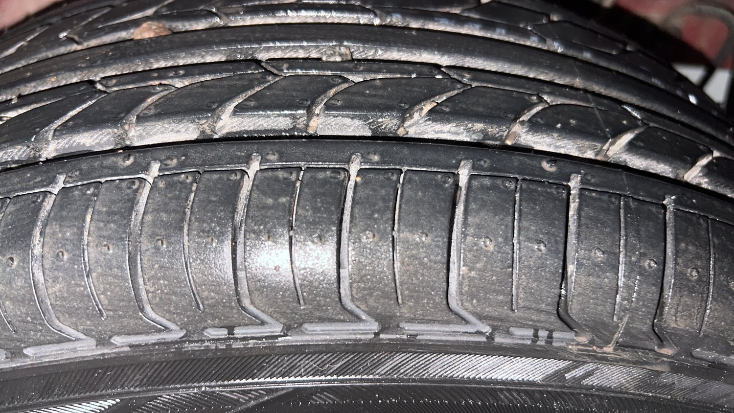 Used 2018 Hyundai Grand i10 Sportz 1.2 Kappa VTVT Petrol Manual tyres LEFT REAR TYRE TREAD VIEW