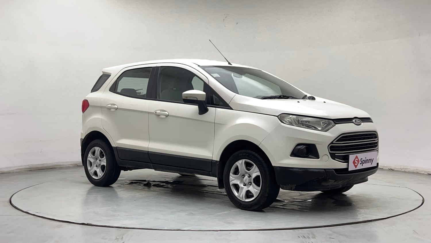 Used 2015 Ford EcoSport Trend 1.5 Ti-VCT Petrol Manual exterior RIGHT FRONT CORNER VIEW