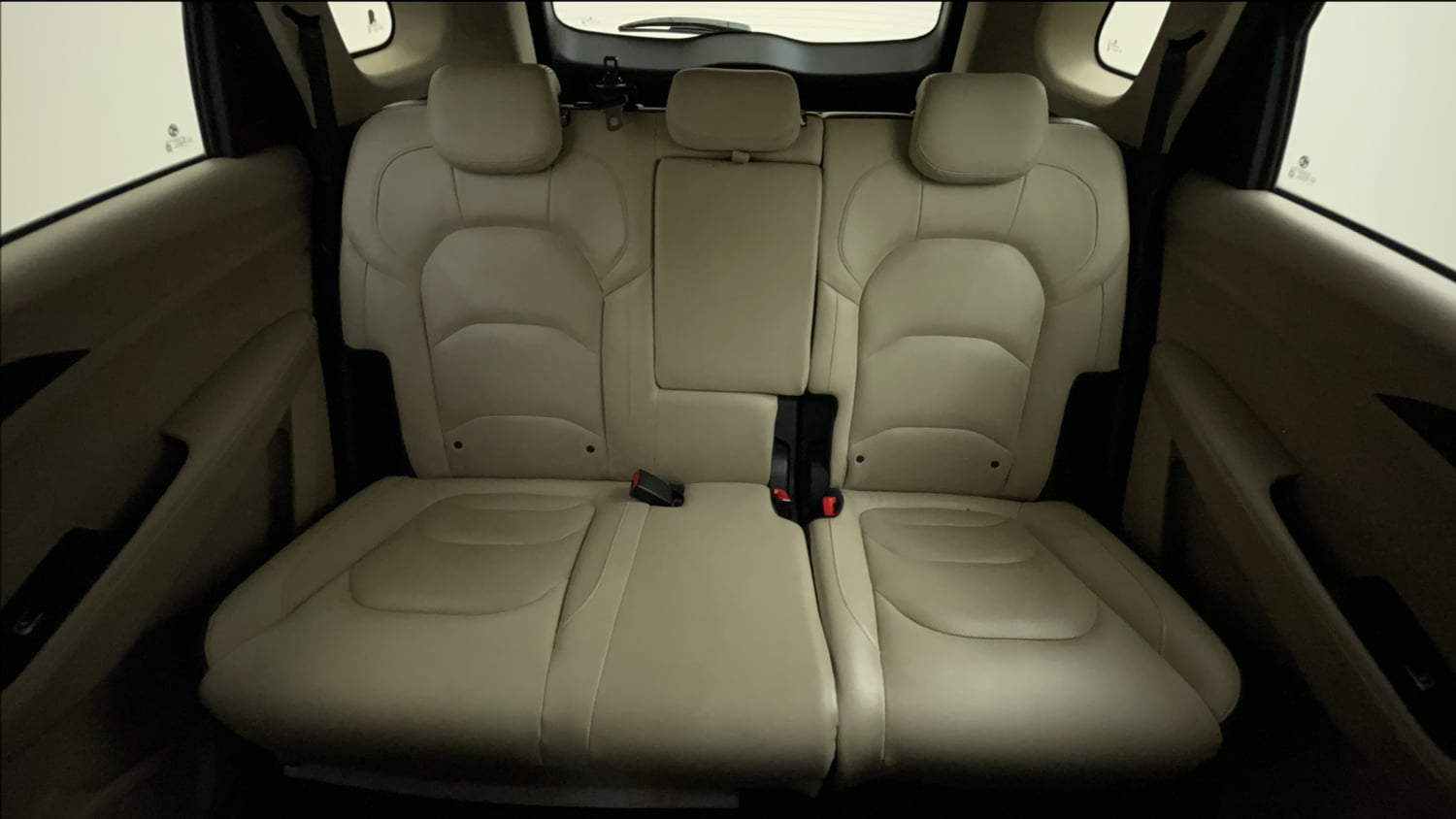 Used 2021 MG Motors Hector Sharp 1.5 Petrol CVT Petrol Automatic interior REAR SEAT CONDITION VIEW
