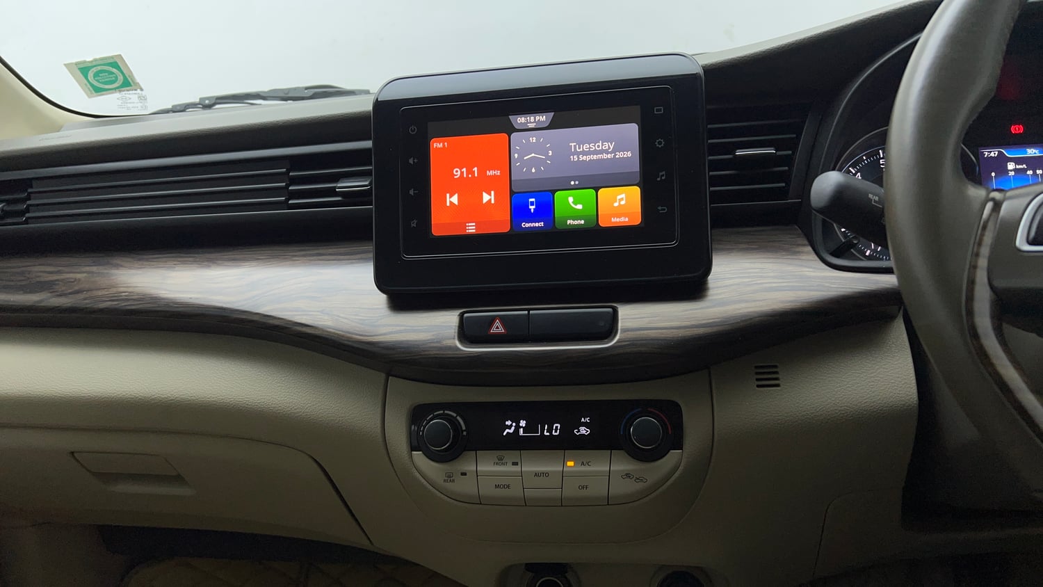 Used 2021 Maruti Suzuki New Ertiga ZXi Plus Petrol Manual interior MUSIC SYSTEM & AC CONTROL VIEW