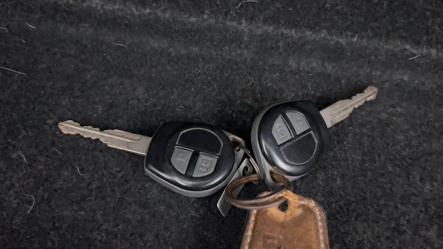 Used 2012 Maruti Suzuki Swift VXi Petrol Manual extra CAR KEY VIEW