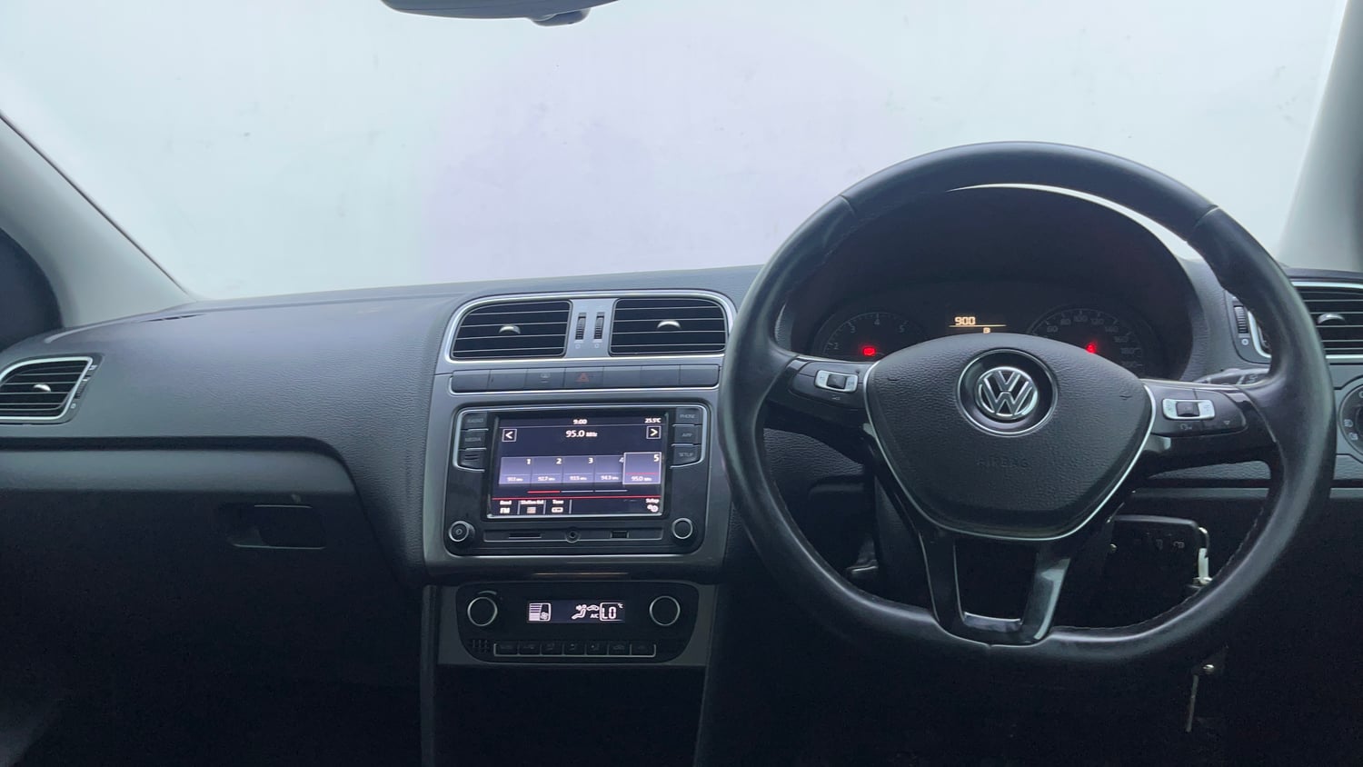 Used 2021 Volkswagen Polo Highline Plus 1.0L TSI Petrol Manual interior DASHBOARD VIEW