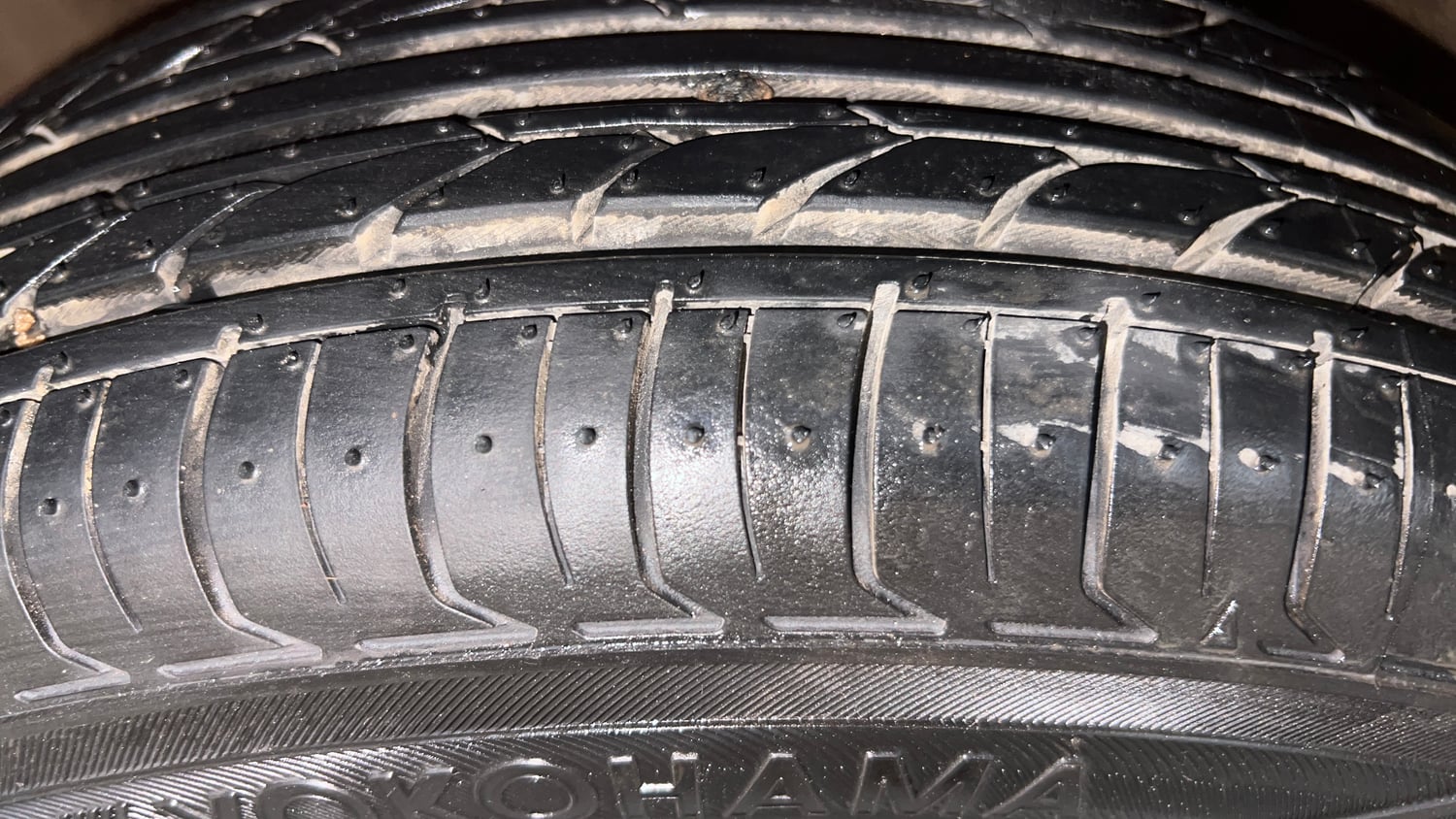 Used 2014 Maruti Suzuki Celerio VXi Petrol Manual tyres LEFT FRONT TYRE TREAD VIEW