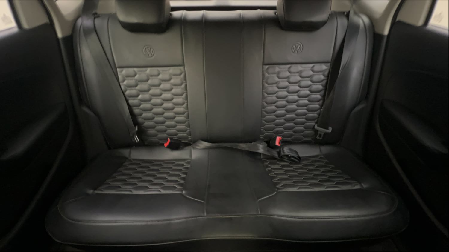Used 2018 Volkswagen Polo Comfortline 1.0L (P) Petrol Manual interior REAR SEAT CONDITION VIEW