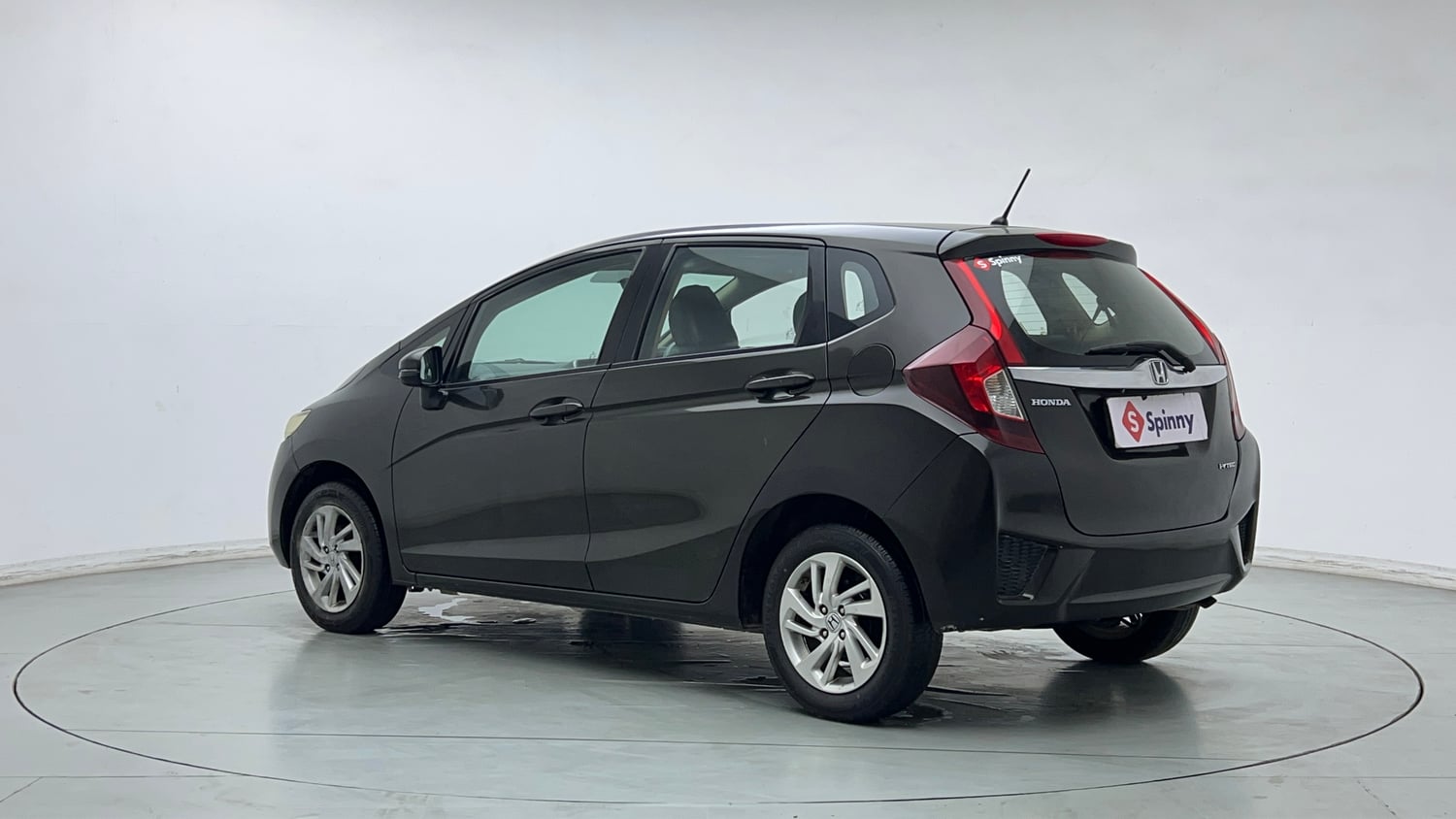 Used 2016 Honda Jazz V Petrol Petrol Manual exterior LEFT REAR CORNER VIEW