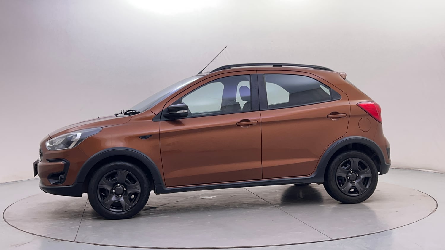 Used 2018 Ford Freestyle Trend 1.2 Ti-VCT Petrol Manual exterior LEFT SIDE VIEW