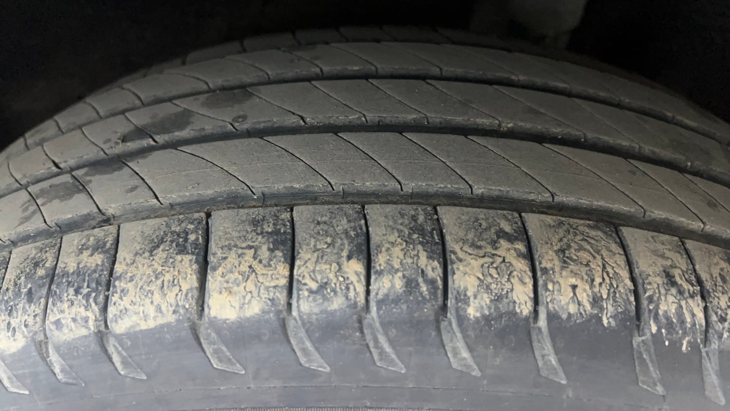Used 2020 Ford EcoSport Titanium 1.5L TDCi Diesel Manual tyres LEFT REAR TYRE TREAD VIEW