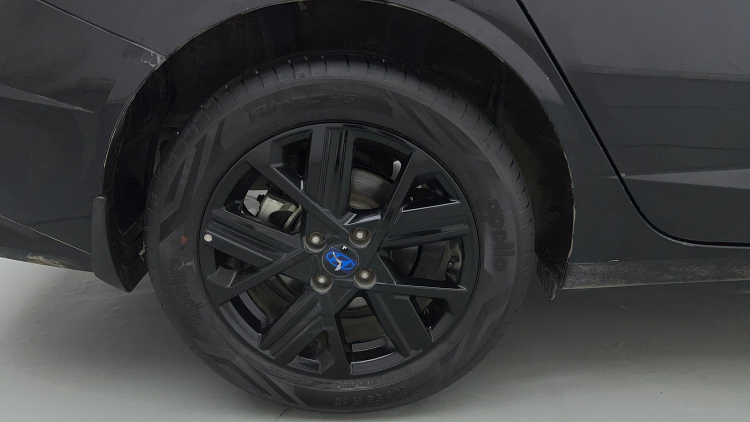 Used 2023 Hyundai Verna SX (O) 1.5 Turbo Petrol DCT Petrol Automatic tyres RIGHT REAR TYRE RIM VIEW
