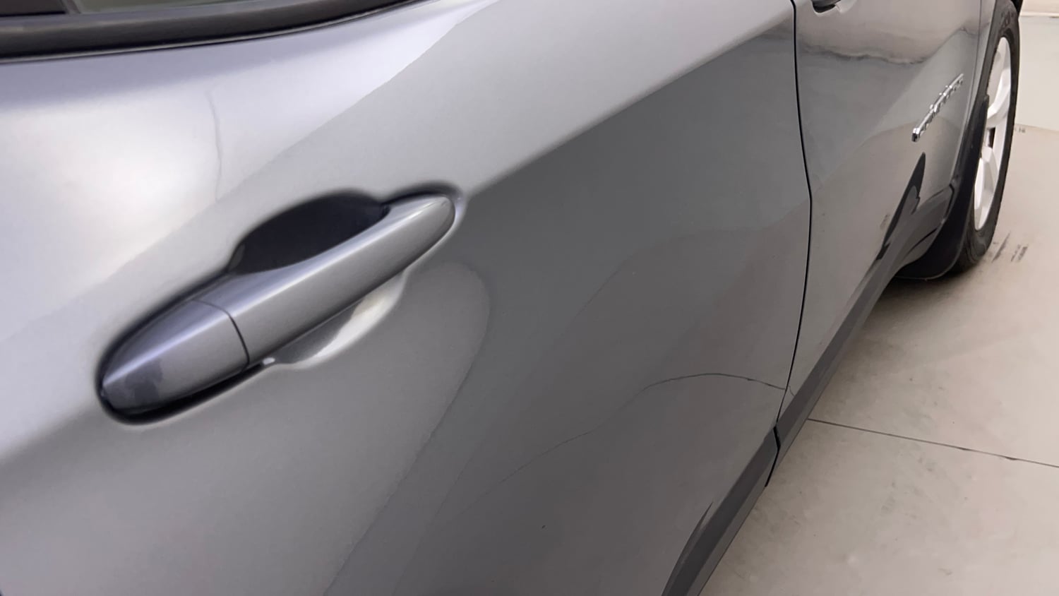 Used 2019 Jeep Compass Longitude (O) 1.4 Petrol AT Petrol Automatic dents MINOR SCRATCH
