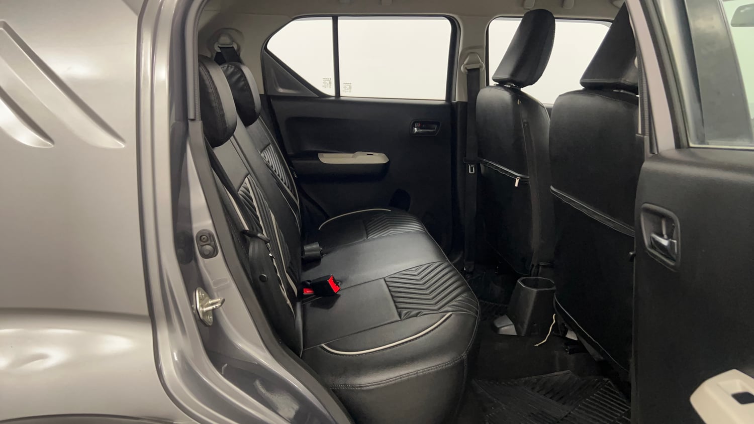 Used 2021 Maruti Suzuki Ignis Zeta 1.2 AMT Petrol Automatic interior RIGHT SIDE REAR DOOR CABIN VIEW