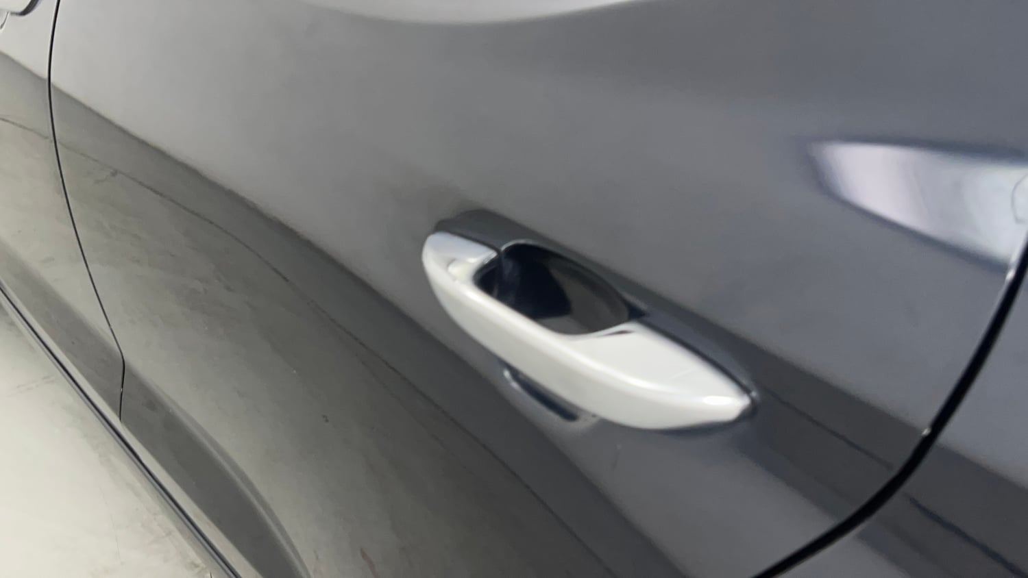 Used 2024 Hyundai Aura SX 1.2 CNG Cng Manual dents MINOR SCRATCH