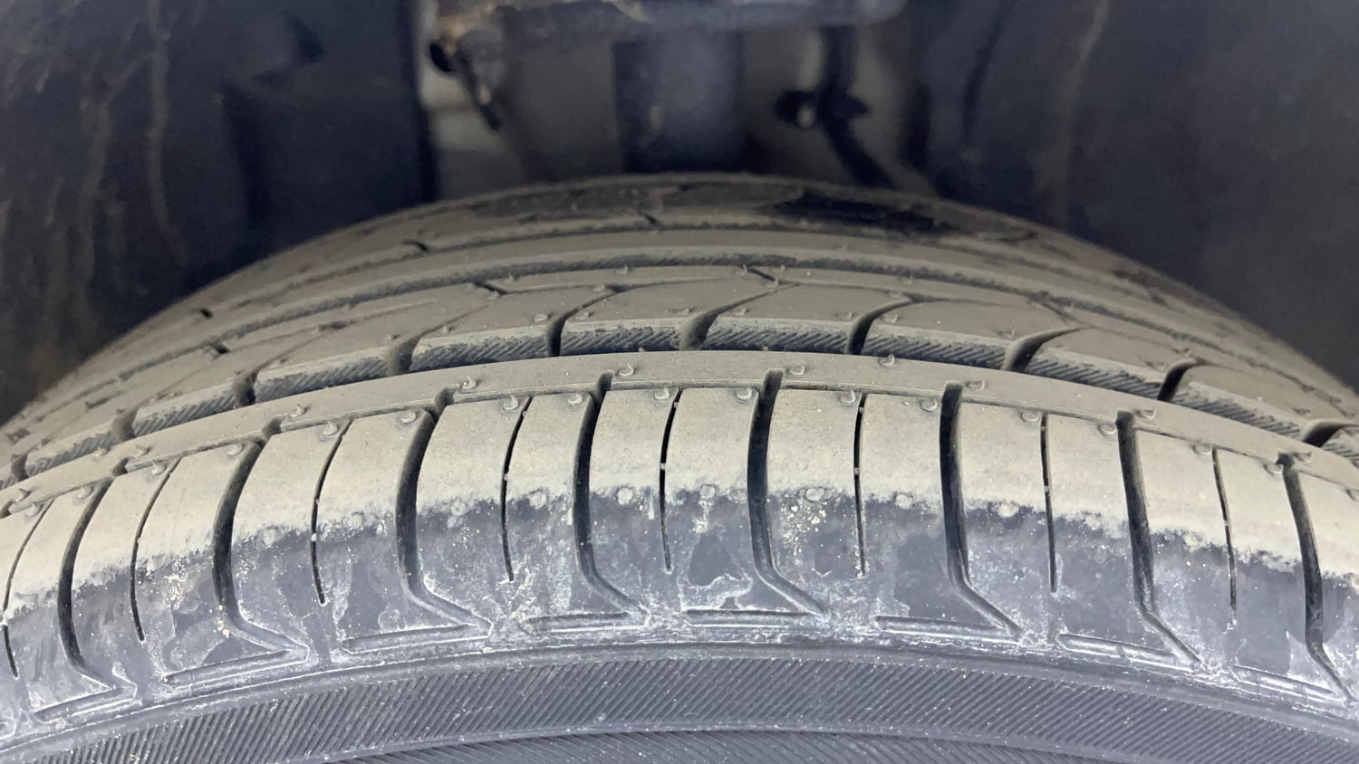 Used 2022 Tata Altroz XZ Petrol Petrol Manual tyres RIGHT FRONT TYRE TREAD VIEW