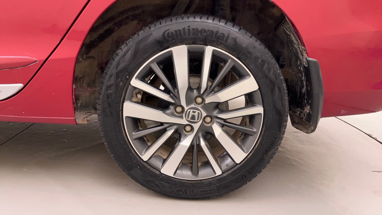 Used 2021 Honda City VX CVT Petrol Petrol Automatic tyres LEFT REAR TYRE RIM VIEW