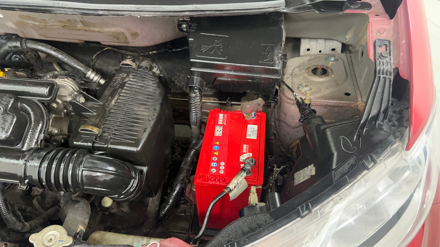 Used 2018 Datsun Redi-GO T(O) 1.0 Petrol Manual engine ENGINE LEFT SIDE VIEW