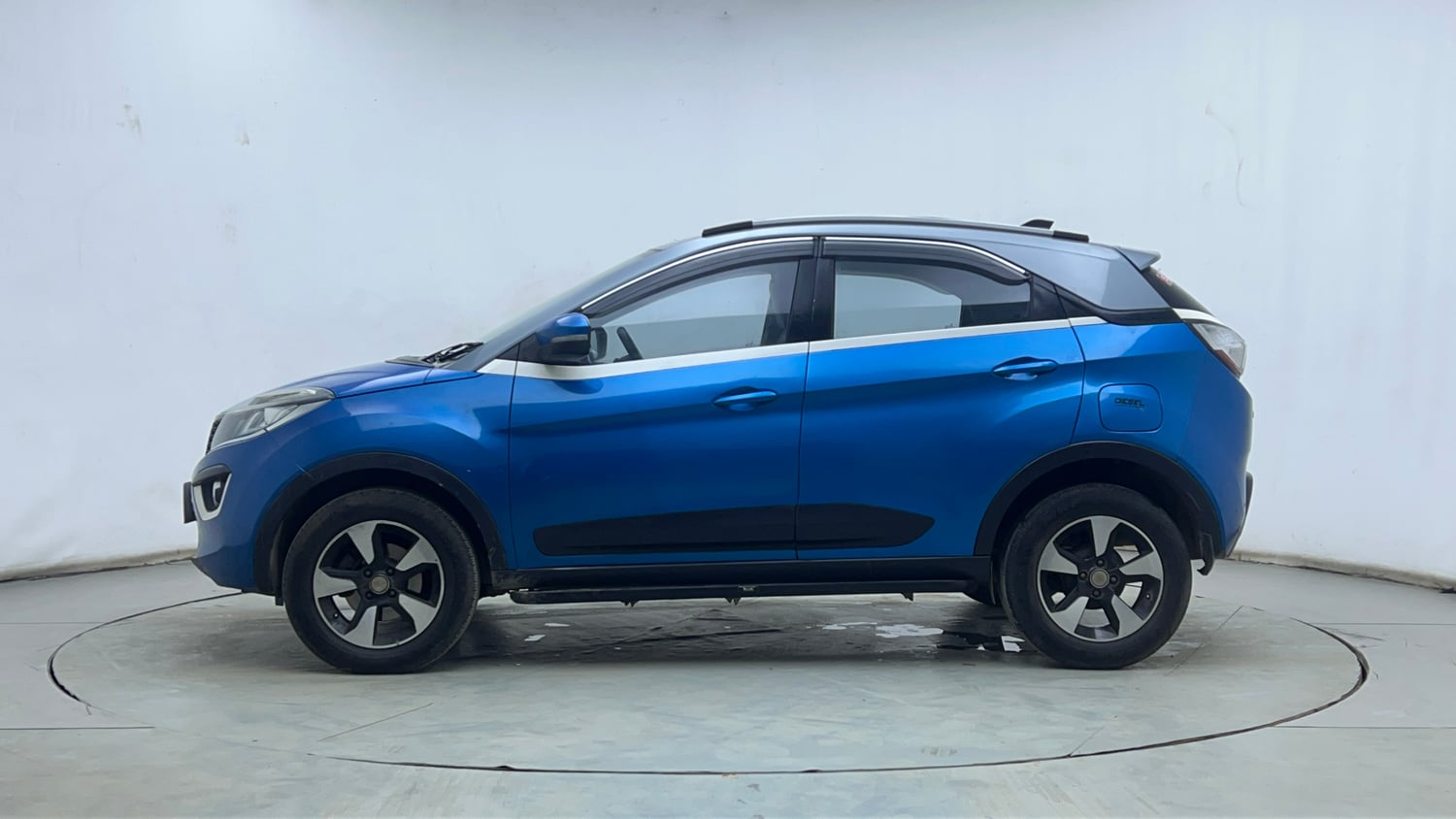 Used 2018 Tata Nexon XZA Plus Diesel Diesel Automatic exterior LEFT SIDE VIEW