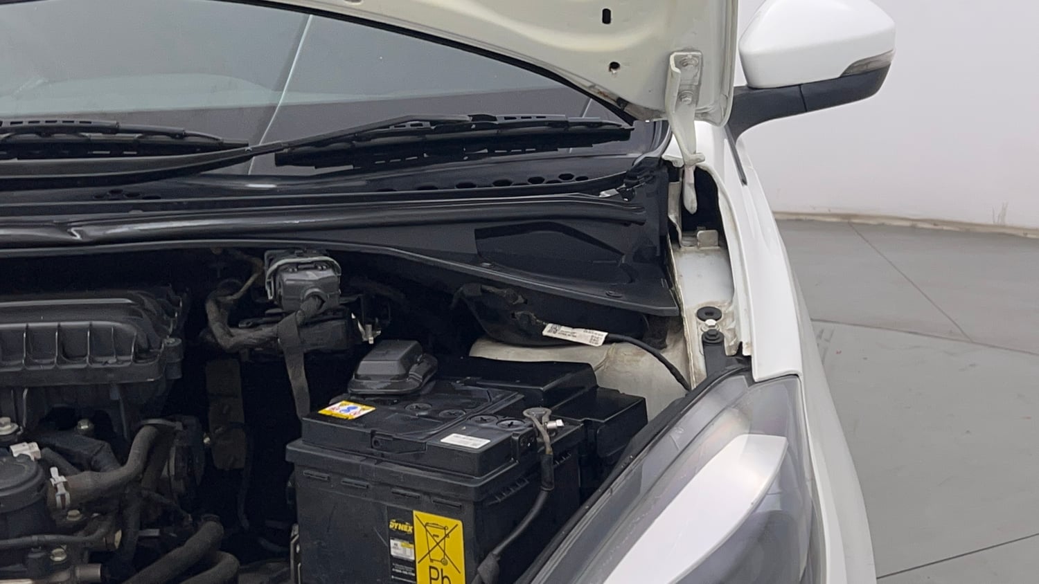 Used 2019 Tata Tiago Revotron XZ Plus Petrol Manual engine ENGINE LEFT SIDE HINGE & APRON VIEW