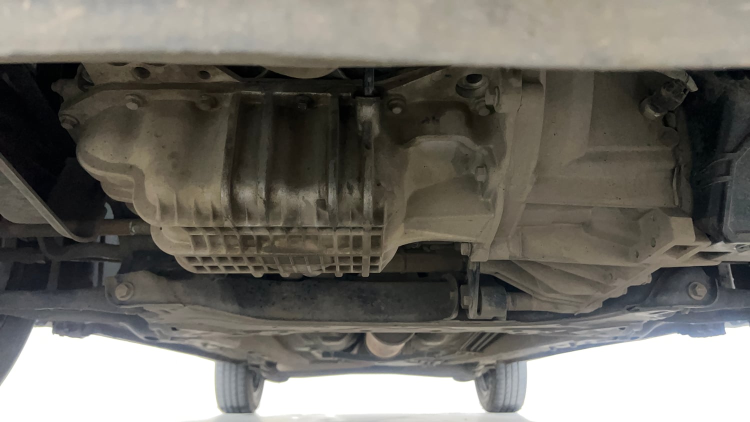 Used 2017 Ford Figo Titanium 1.2 Ti-VCT Petrol Manual extra FRONT LEFT UNDERBODY VIEW