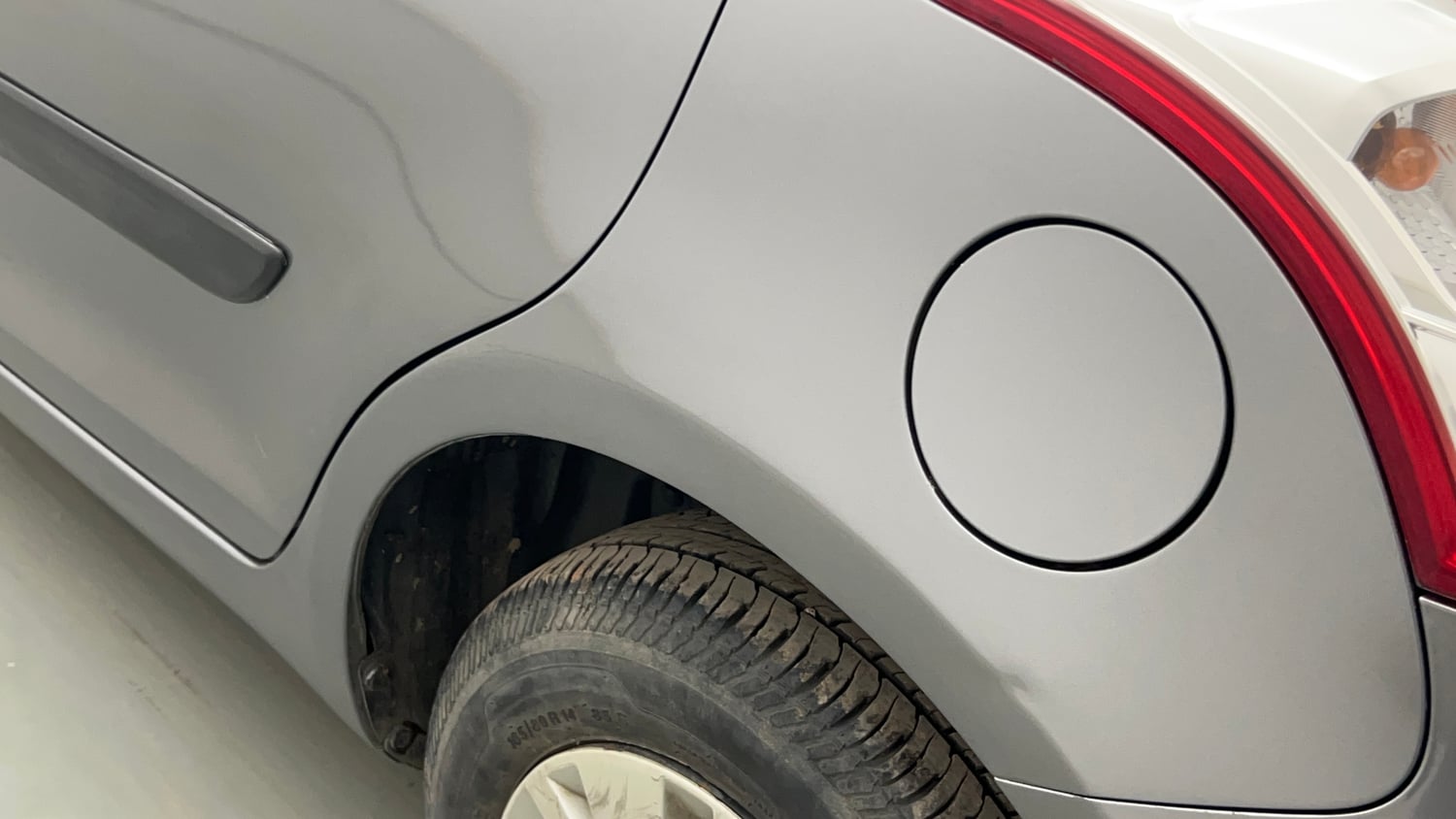 Used 2012 Maruti Suzuki Swift VXi Petrol Manual dents MINOR DENT