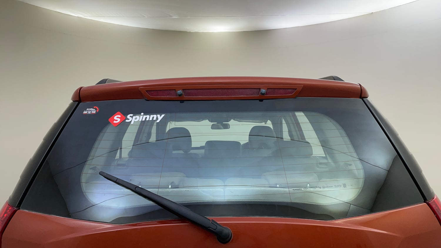 Used 2016 Mahindra XUV500 W8 AT Diesel Automatic exterior BACK WINDSHIELD VIEW
