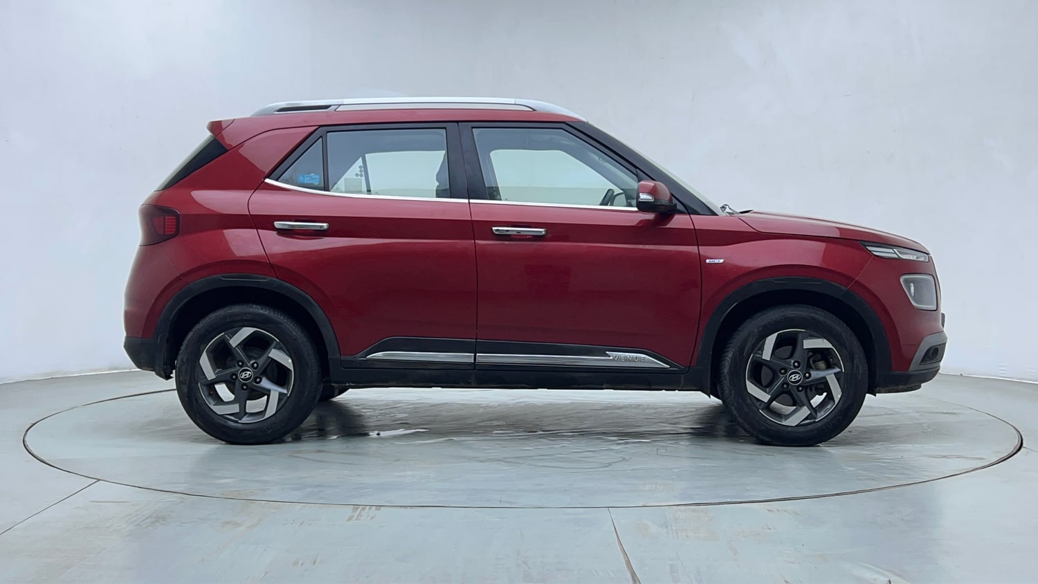 Used 2019 Hyundai Venue SX Plus 1.0 Turbo DCT Petrol Automatic exterior RIGHT SIDE VIEW