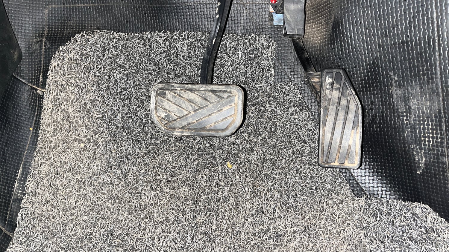 Used 2024 Maruti Suzuki Swift ZXi Plus Dual Tone AMT Petrol Automatic interior PEDALS VIEW