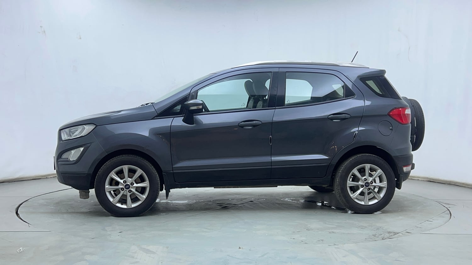 Used 2020 Ford EcoSport Titanium 1.5L TDCi Diesel Manual exterior LEFT SIDE VIEW