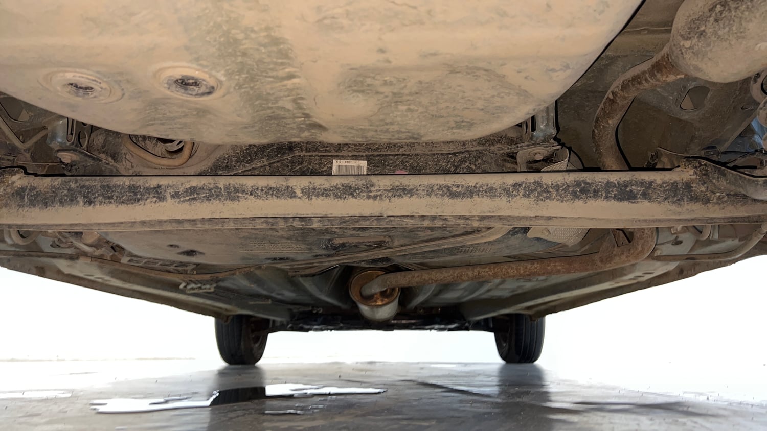 Used 2022 Maruti Suzuki Wagon R VXI 1.0 CNG Cng Manual extra REAR UNDERBODY VIEW (TAKEN FROM REAR)