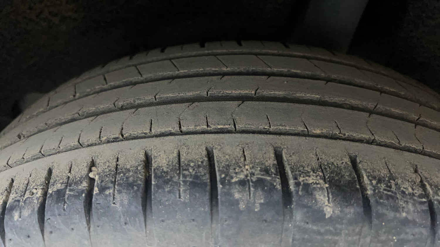 Used 2022 Maruti Suzuki Baleno Zeta Petrol Manual tyres LEFT REAR TYRE TREAD VIEW