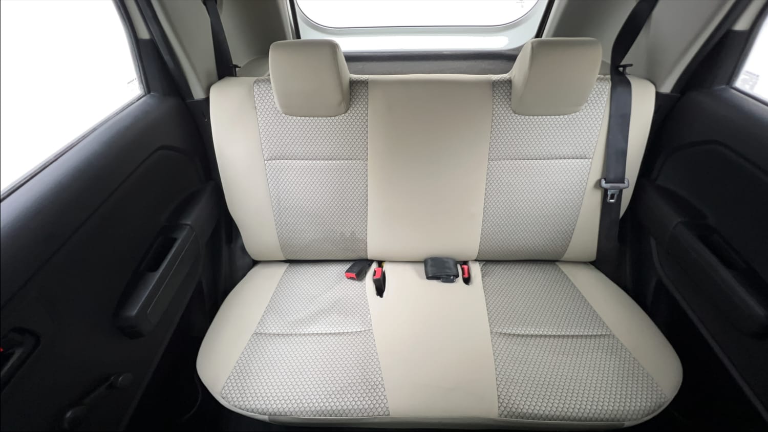 Used 2021 Maruti Suzuki Wagon R LXi (O) 1.0 CNG Cng Manual interior REAR SEAT CONDITION VIEW