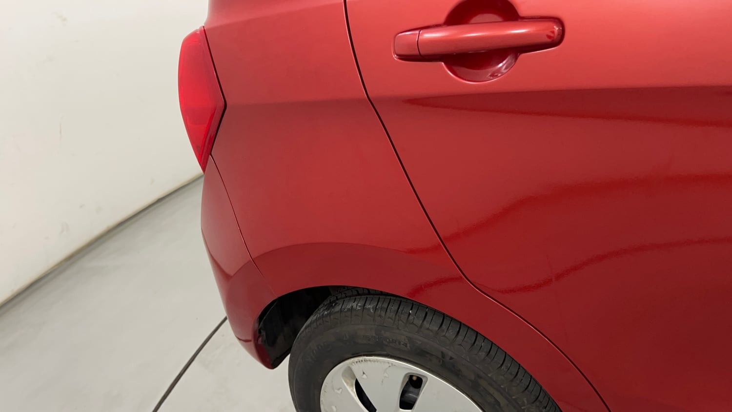 Used 2016 Maruti Suzuki Celerio ZXi AMT Petrol Automatic dents MINOR SCRATCH