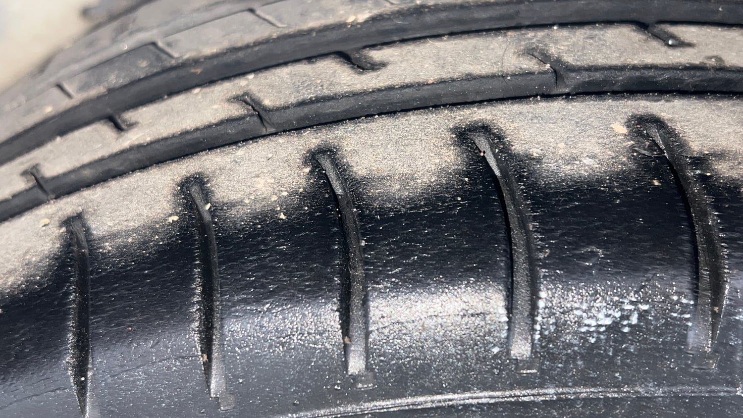 Used 2018 Hyundai Grand i10 Sportz 1.2 Kappa VTVT Petrol Manual tyres LEFT REAR TYRE TREAD VIEW