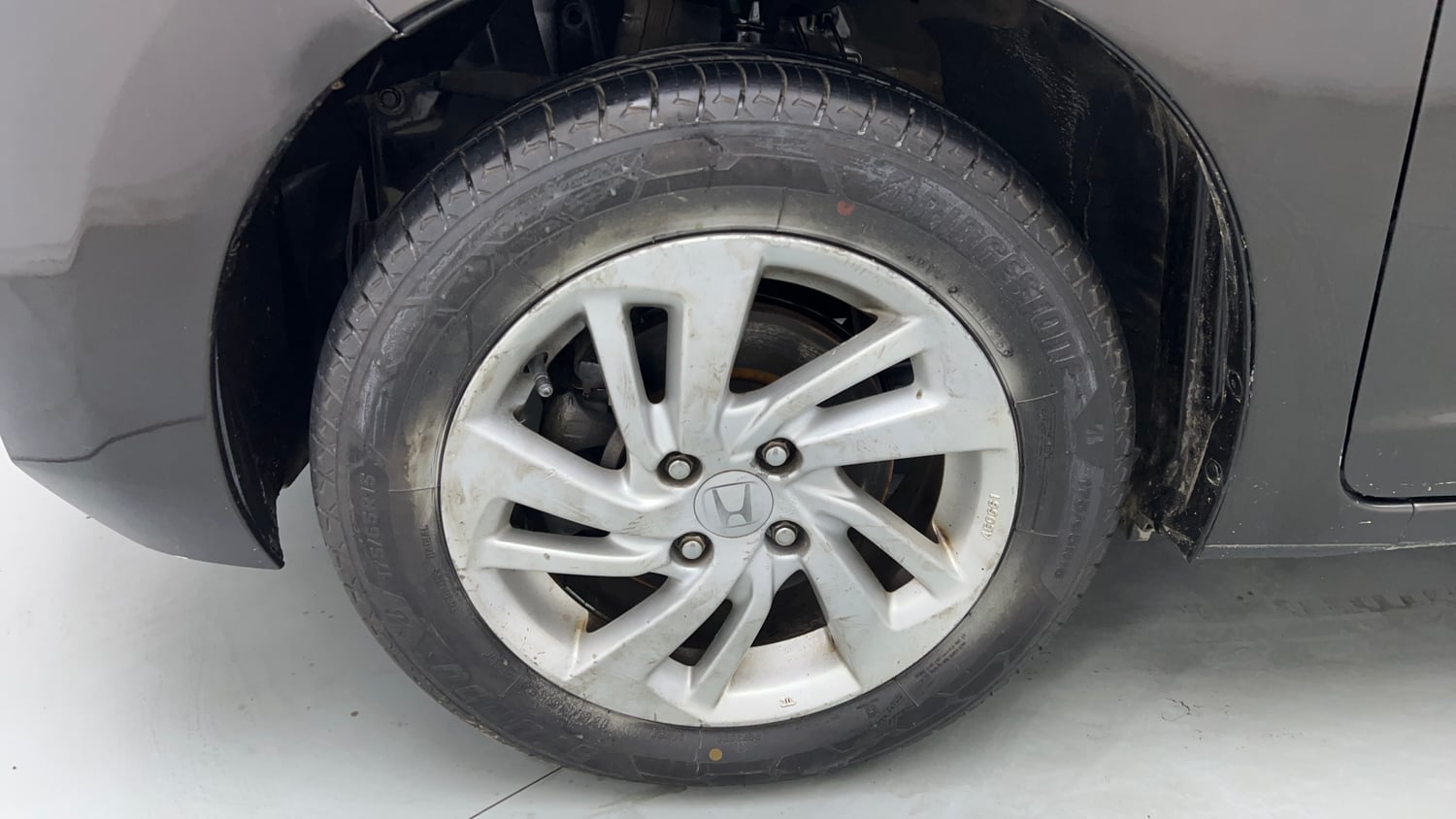Used 2016 Honda Jazz V Petrol Petrol Manual tyres LEFT FRONT TYRE RIM VIEW