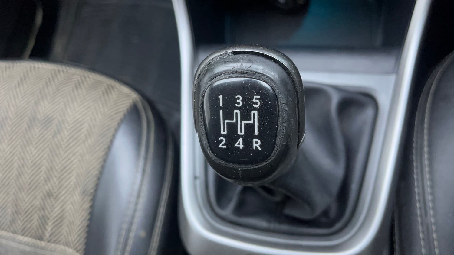 Used 2022 Tata Altroz XZ Petrol Petrol Manual interior GEAR  KNOB VIEW