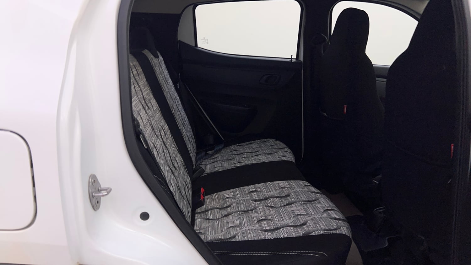 Used 2022 Renault Kwid RXT 1.0 AMT Petrol Automatic interior RIGHT SIDE REAR DOOR CABIN VIEW