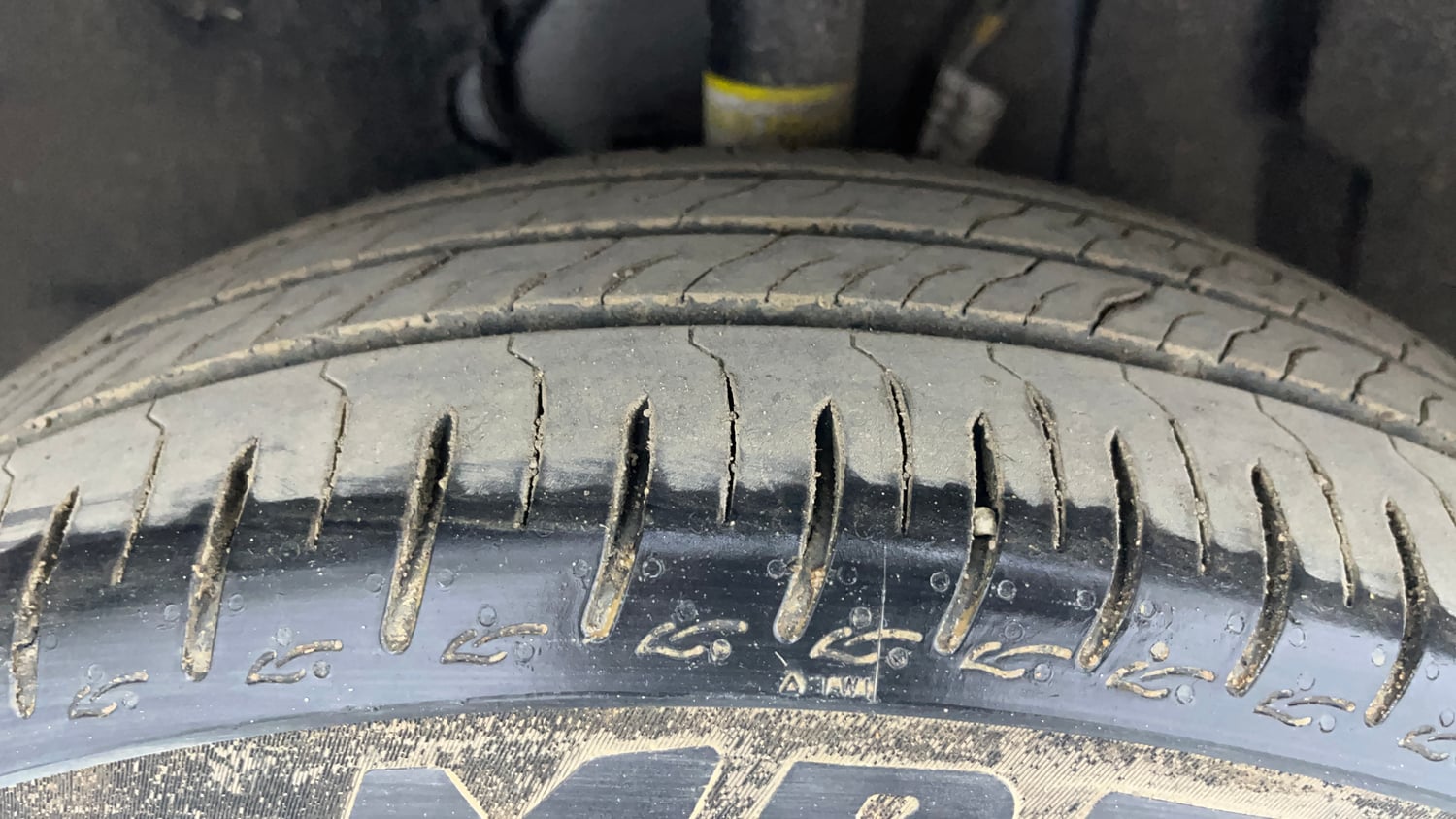 Used 2026 Tata Altroz Creative Petrol 5AMT Petrol Automatic tyres LEFT FRONT TYRE TREAD VIEW