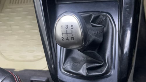 Used 2015 Ford EcoSport Titanium 1.5L Ti-VCT Petrol Manual interior GEAR  KNOB VIEW