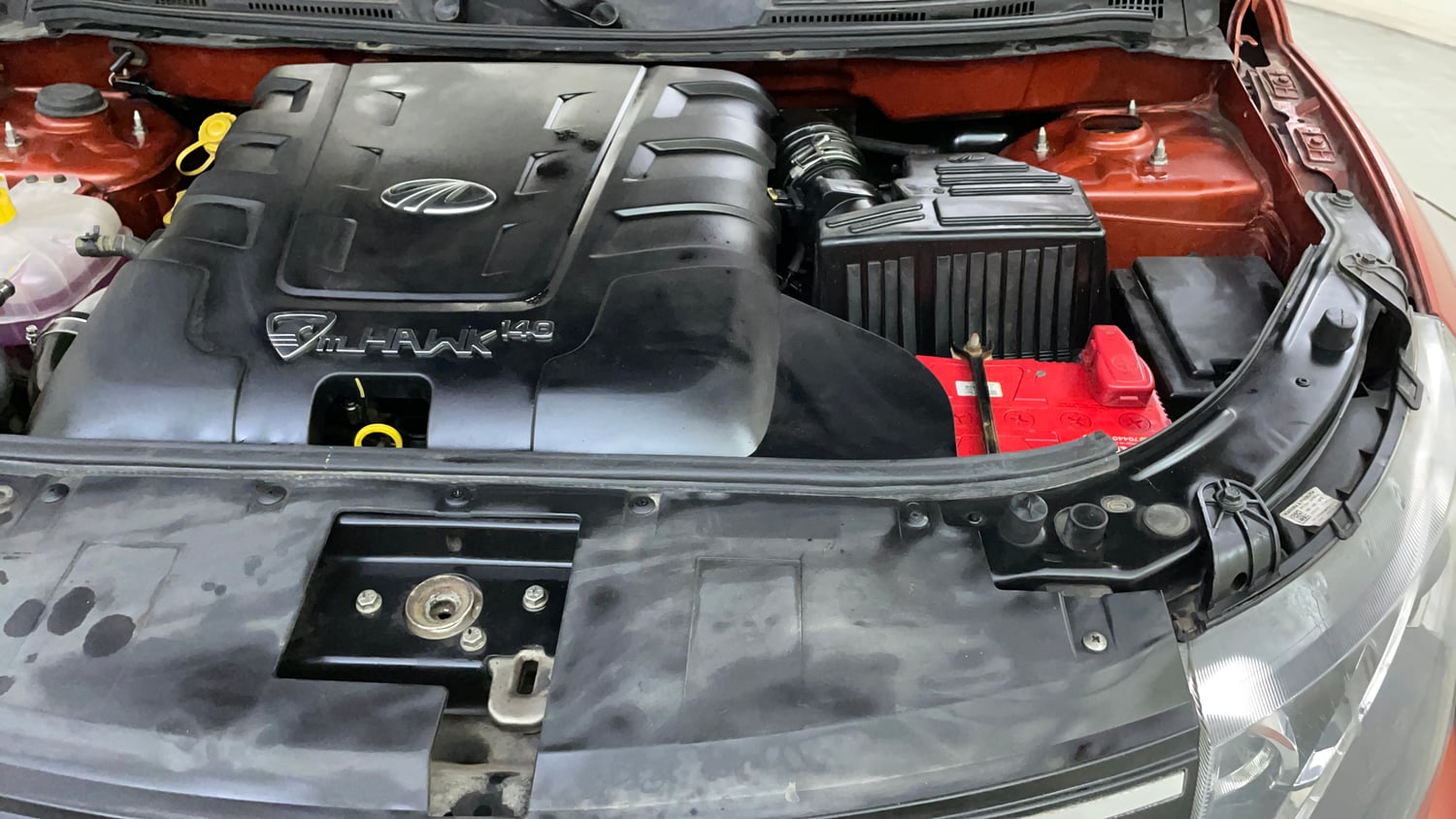 Used 2016 Mahindra XUV500 W8 AT Diesel Automatic engine ENGINE LEFT SIDE VIEW