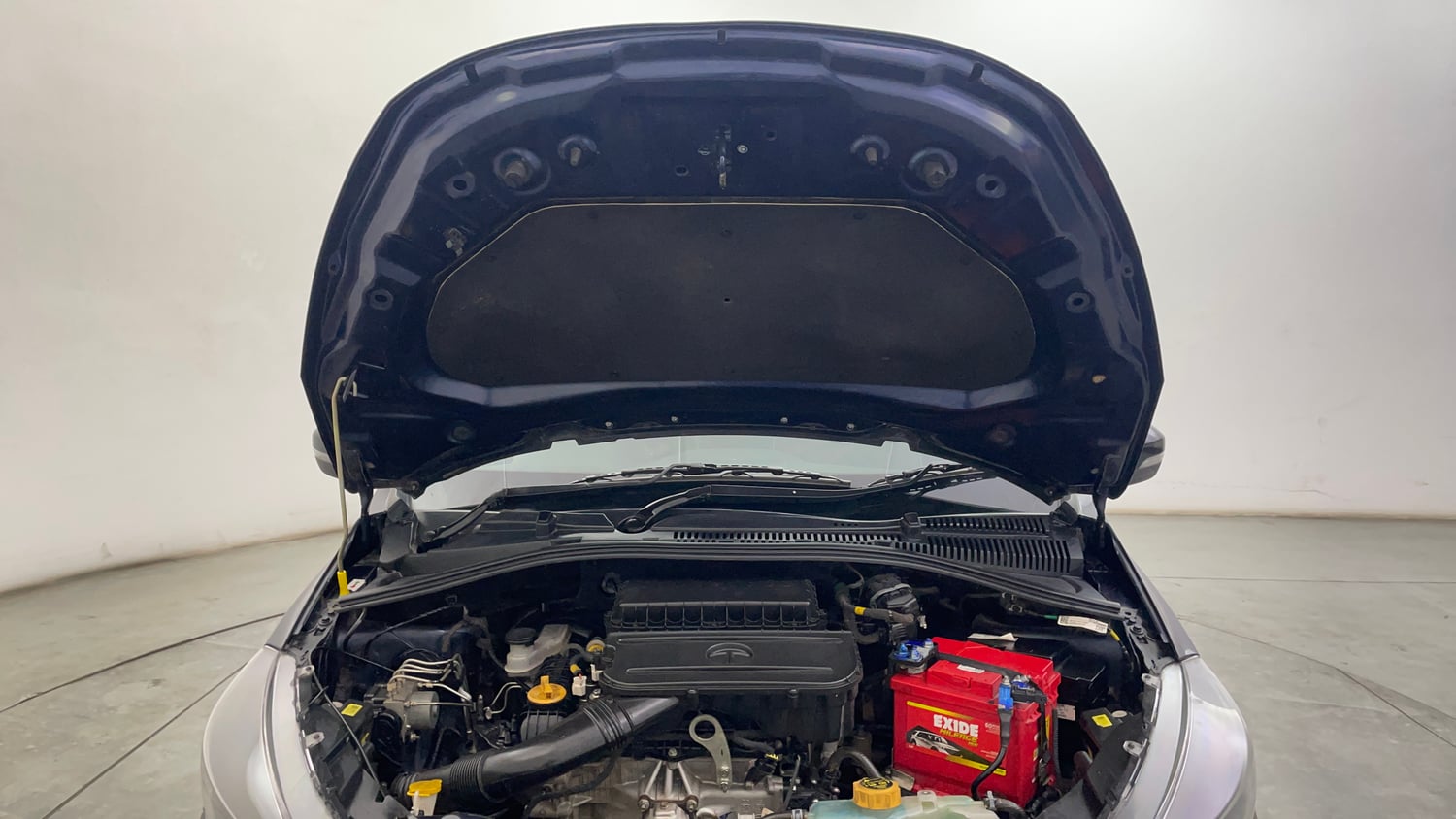 Used 2021 Tata Tiago XT Petrol Manual engine ENGINE & BONNET OPEN FRONT VIEW