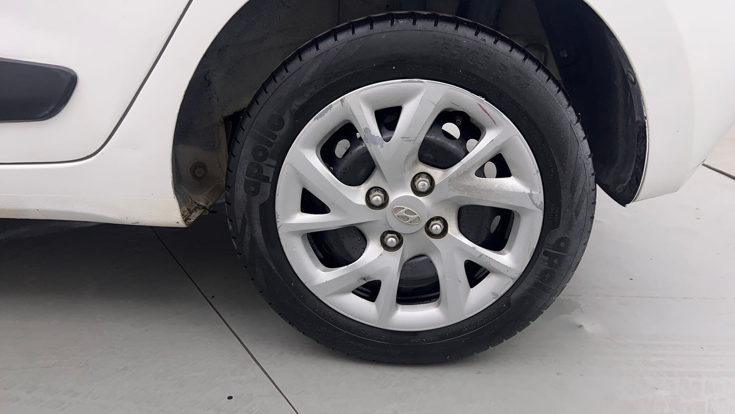 Used 2018 Hyundai Grand i10 Sportz 1.2 Kappa VTVT Petrol Manual tyres LEFT REAR TYRE RIM VIEW