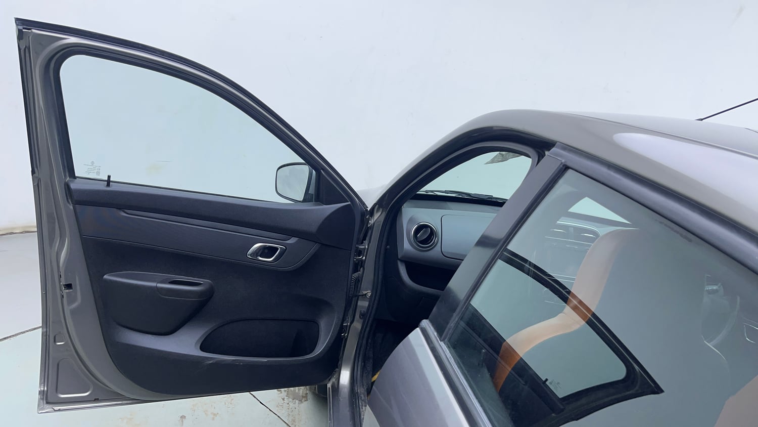 Used 2018 Renault Kwid 1.0 RXT AMT Petrol Automatic interior LEFT FRONT DOOR OPEN VIEW