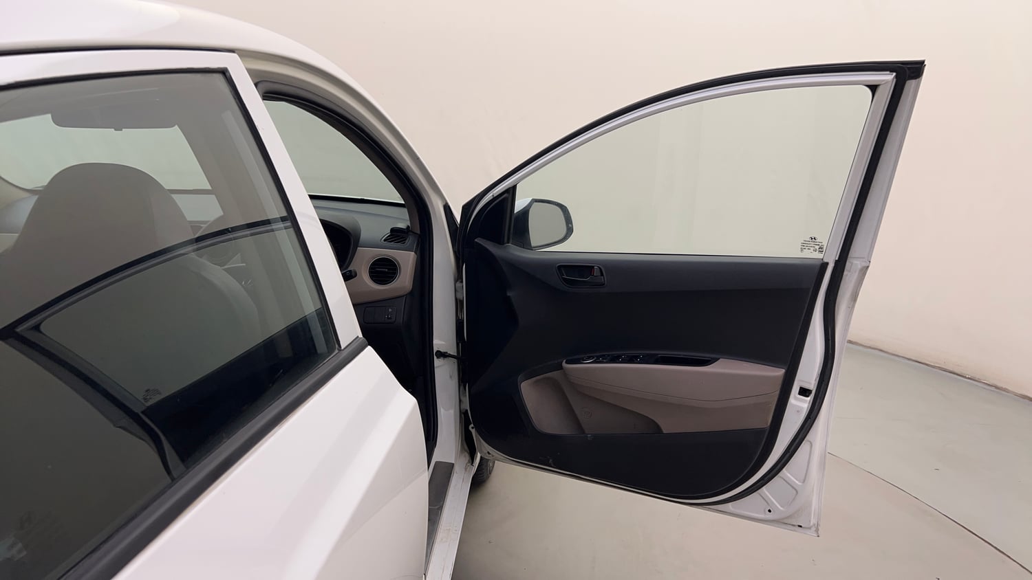 Used 2018 Hyundai Grand i10 Magna 1.2 Kappa VTVT Petrol Manual interior RIGHT FRONT DOOR OPEN VIEW