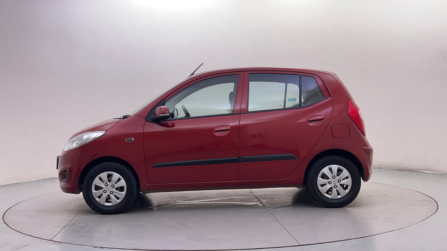 Used 2013 Hyundai i10 Magna 1.2 Kappa2 Petrol Manual exterior LEFT SIDE VIEW