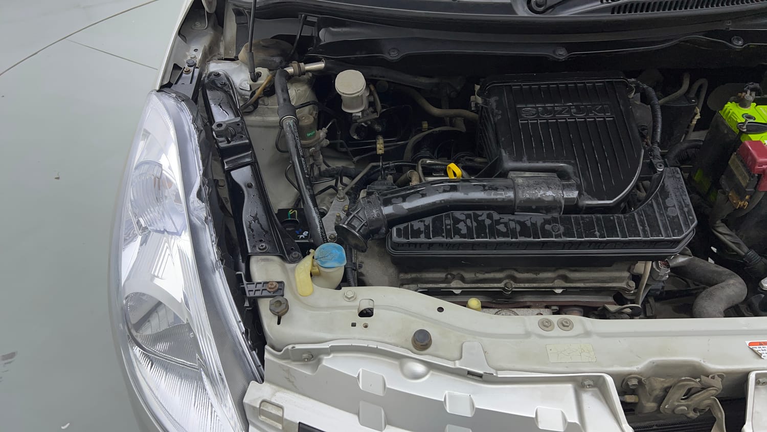 Used 2013 Maruti Suzuki Swift LXi Petrol Manual engine ENGINE RIGHT SIDE VIEW