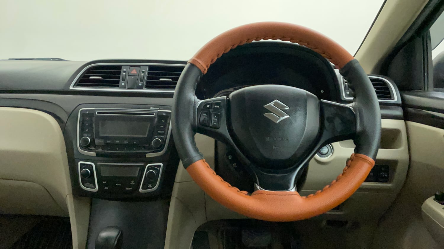 Used 2018 Maruti Suzuki Ciaz Zeta 1.4 AT Petrol Automatic interior STEERING VIEW