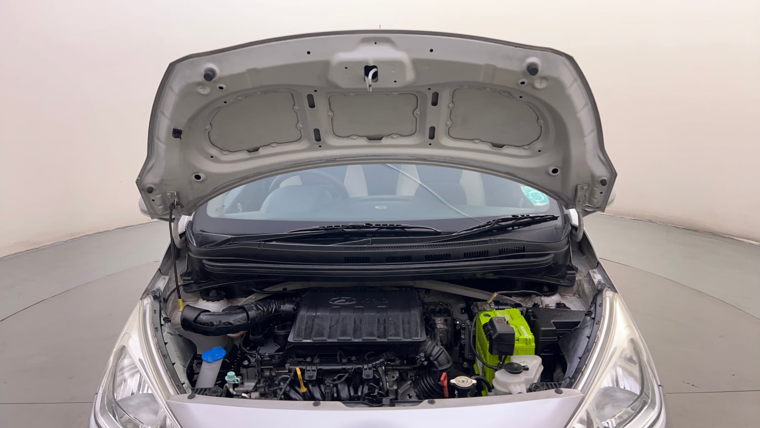 Used 2018 Hyundai Grand i10 Sportz AT 1.2 Kappa VTVT Petrol Automatic engine ENGINE & BONNET OPEN FRONT VIEW