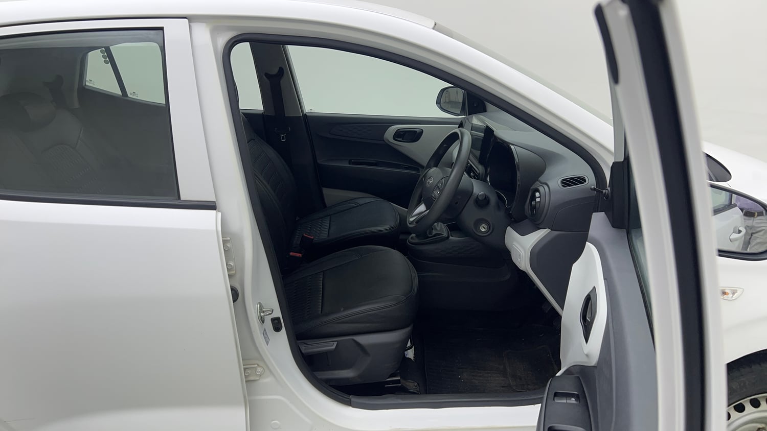 Used 2024 Hyundai Grand i10 Nios Era 1.2 Kappa Petrol Manual interior RIGHT SIDE FRONT DOOR CABIN VIEW