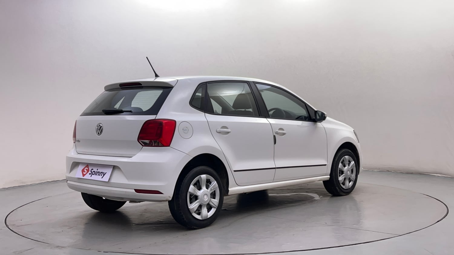 Used 2018 Volkswagen Polo Comfortline 1.0L (P) Petrol Manual exterior RIGHT REAR CORNER VIEW