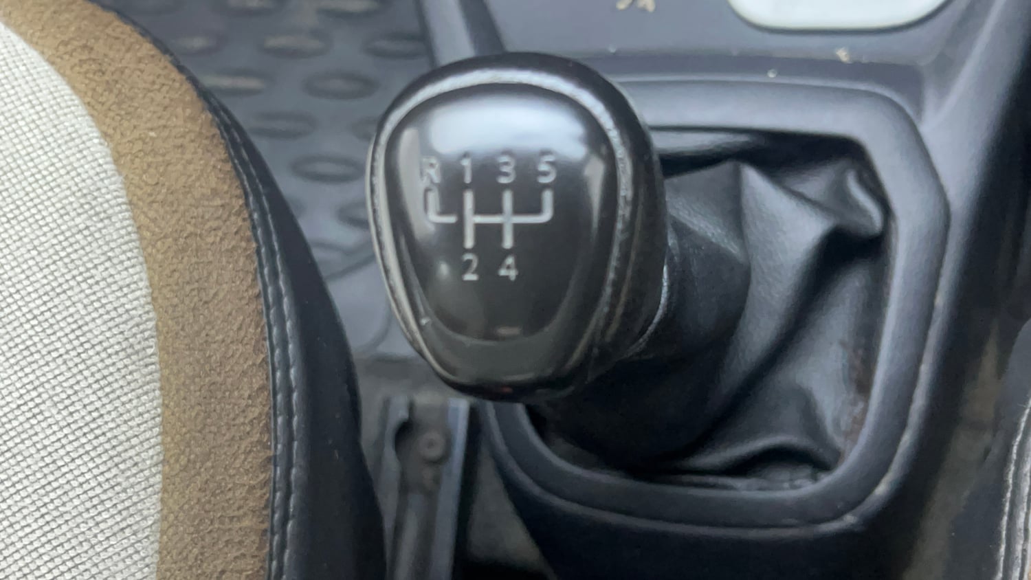 Used 2018 Datsun Redi-GO T (O) Petrol Manual interior GEAR  KNOB VIEW