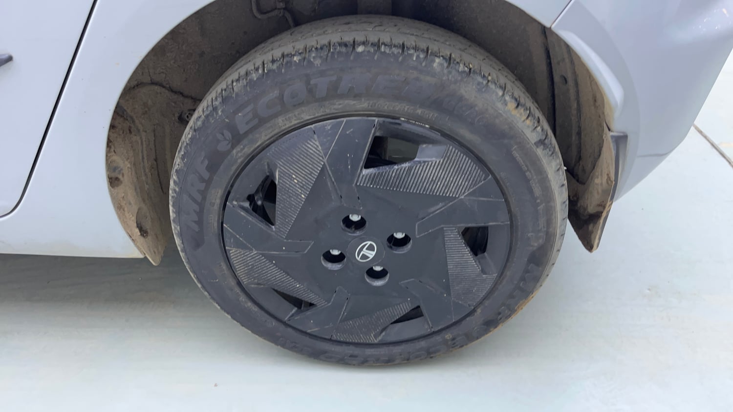Used 2026 Tata Altroz Creative Petrol 5AMT Petrol Automatic tyres LEFT REAR TYRE RIM VIEW